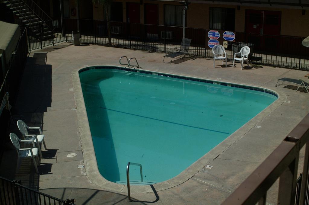 Best Economy Inn&Suites Bakersfield Exterior foto