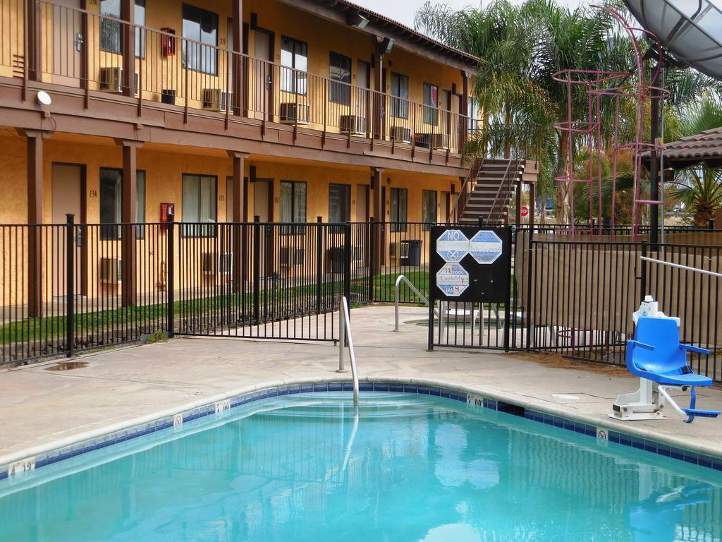 Best Economy Inn&Suites Bakersfield Exterior foto